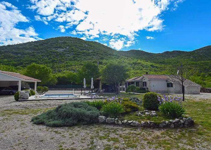 Vila Silentio Luxury With Pool, Jacuzzi & Sauna Podgora (Split-Dalmatia)