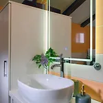Silentio Luxury With Pool, Jacuzzi & Sauna Villa