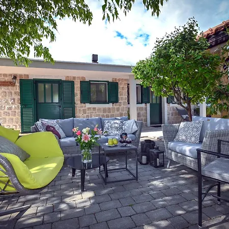 Silentio, Complete Privacy Near Makarska