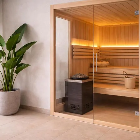 Villa Silentio Luxury With Pool, Jacuzzi & Sauna *