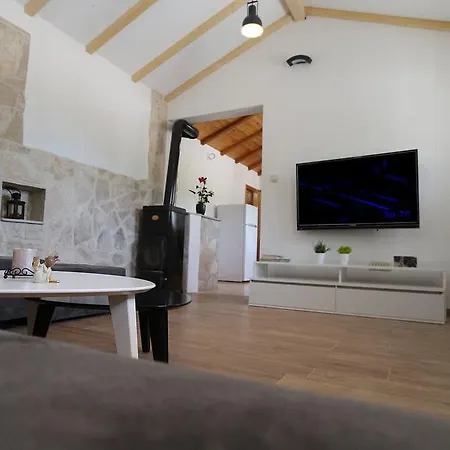Villa Silentio, Complete Privacy Near Makarska *
