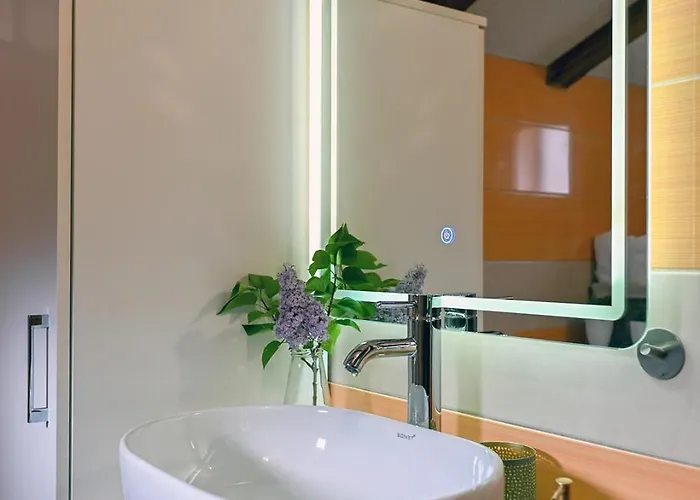 Silentio Luxury With Pool, Jacuzzi & Sauna Villa